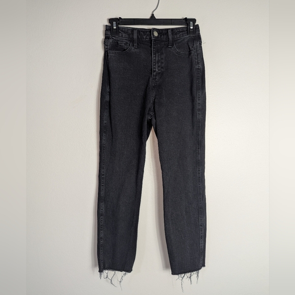 0S Hollister Black Ultra High-Rise Mom Jeans - Picture 1 of 4